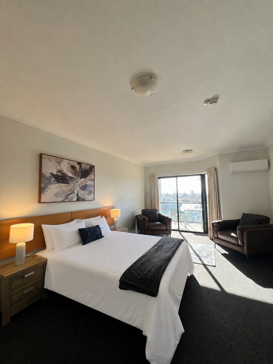 Townsville Central Apartment Hotel room